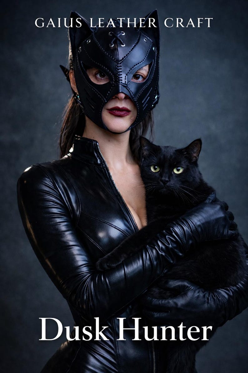 Dusk Hunter Leather Mask 143